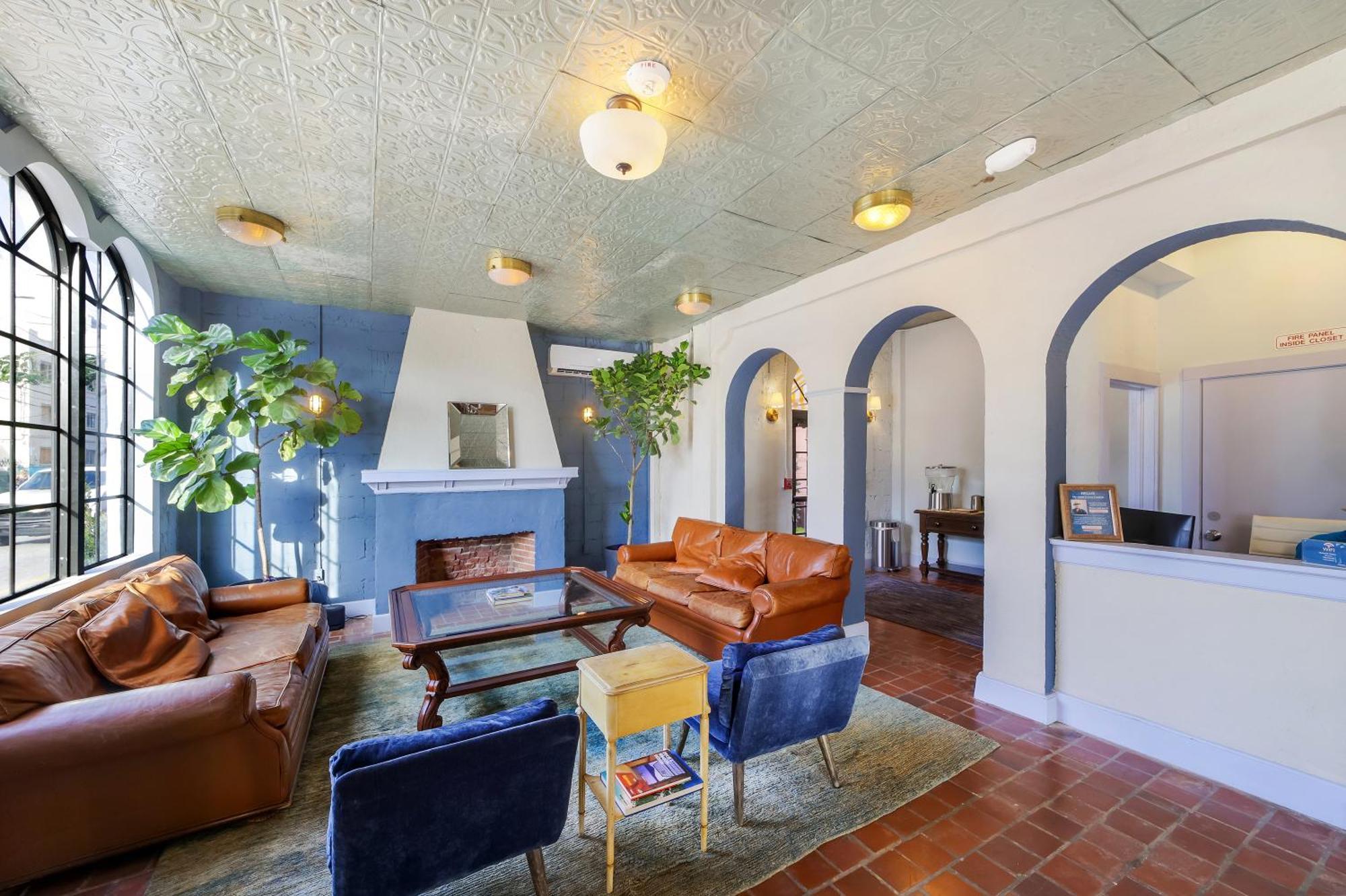 Tower Hotel Little Havana Miami Bagian luar foto